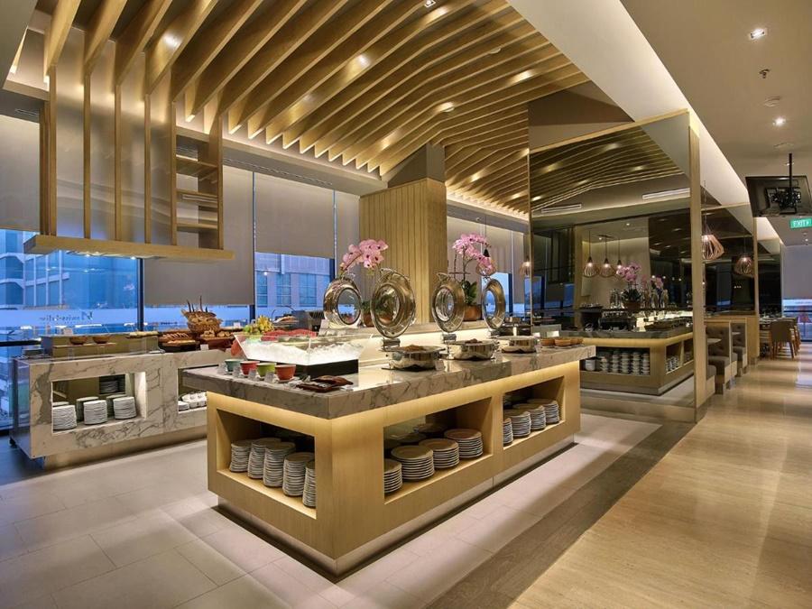 Swiss-Belinn Simatupang Джакарта Екстериор снимка
