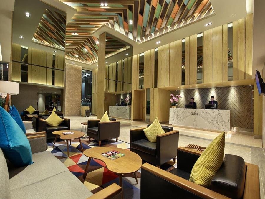 Swiss-Belinn Simatupang Джакарта Екстериор снимка