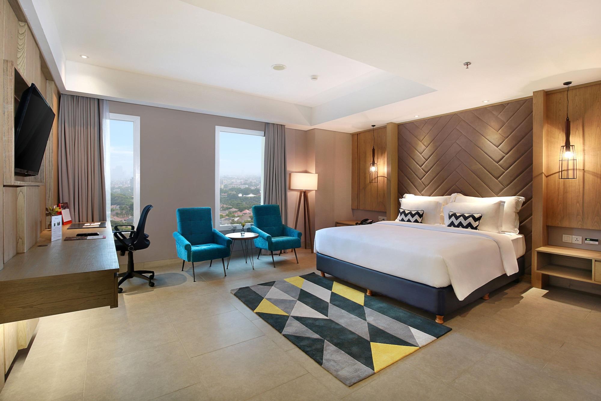 Swiss-Belinn Simatupang Джакарта Екстериор снимка
