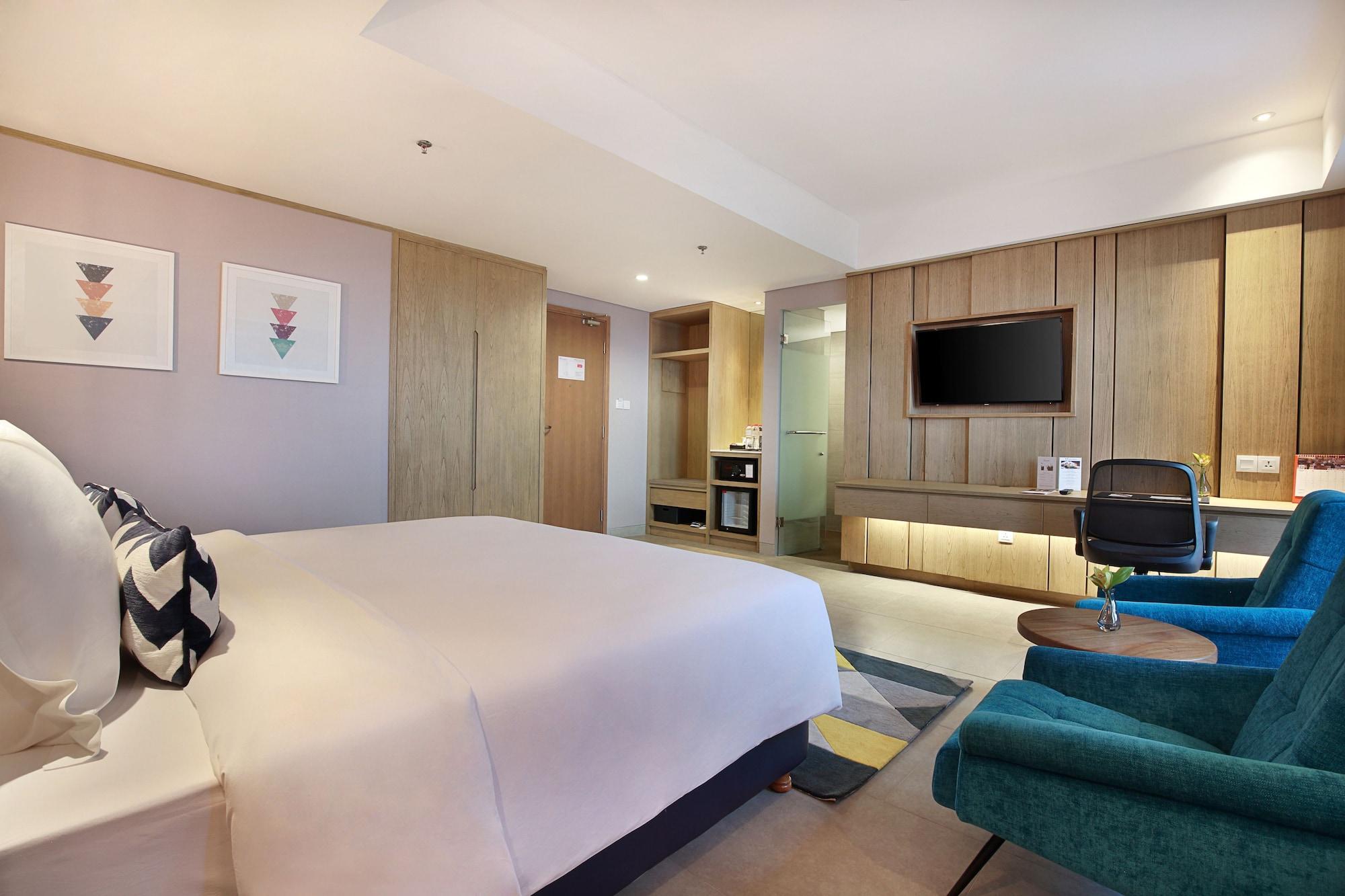 Swiss-Belinn Simatupang Джакарта Екстериор снимка