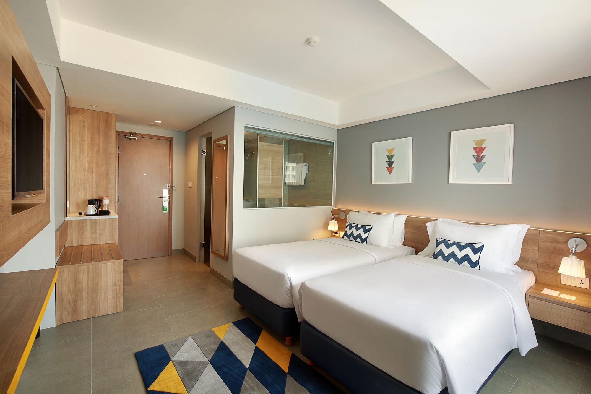 Swiss-Belinn Simatupang Джакарта Екстериор снимка