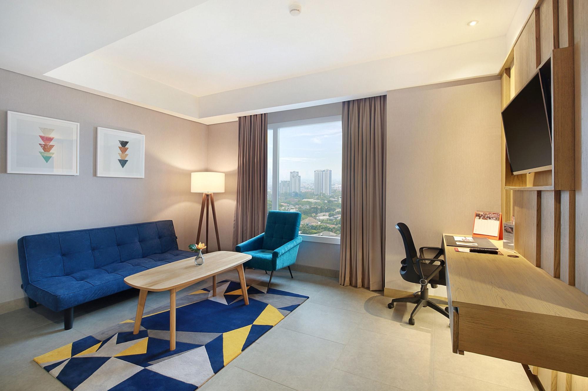 Swiss-Belinn Simatupang Джакарта Екстериор снимка
