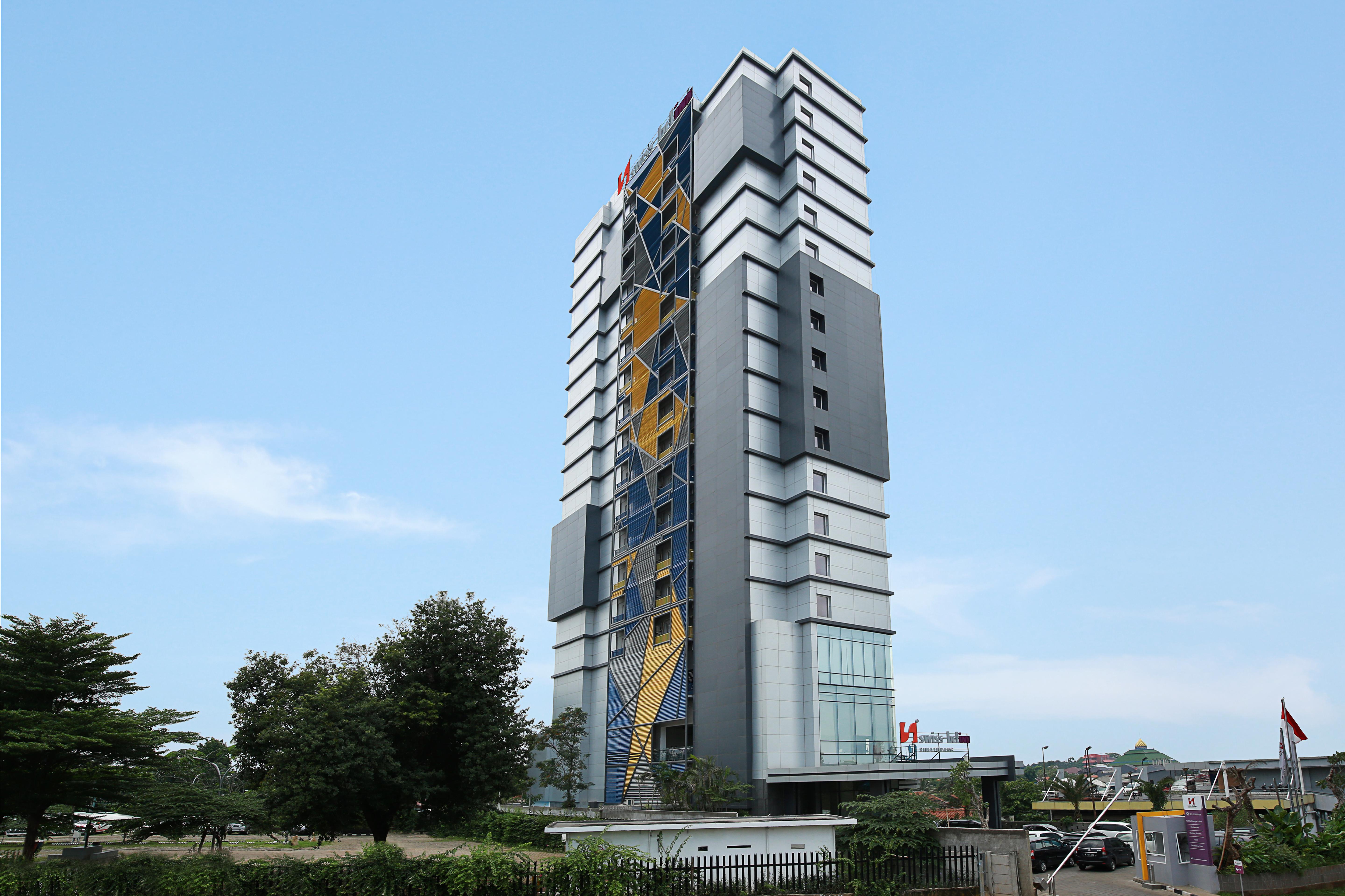 Swiss-Belinn Simatupang Джакарта Екстериор снимка