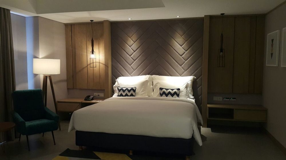 Swiss-Belinn Simatupang Джакарта Екстериор снимка