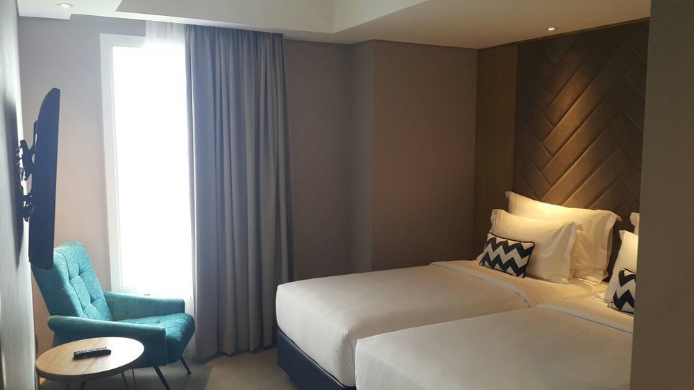 Swiss-Belinn Simatupang Джакарта Екстериор снимка